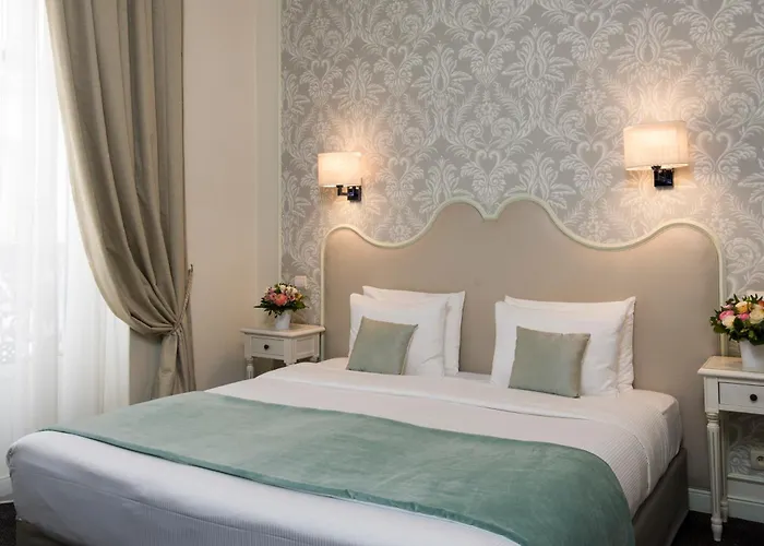 Saint-petersbourg Opera & 4*