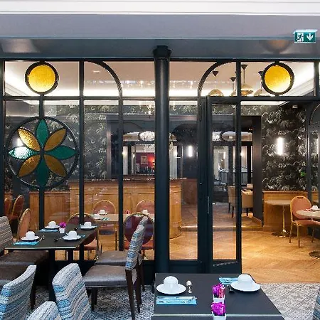 Hotel Saint-pétersbourg Opéra&spa 4*