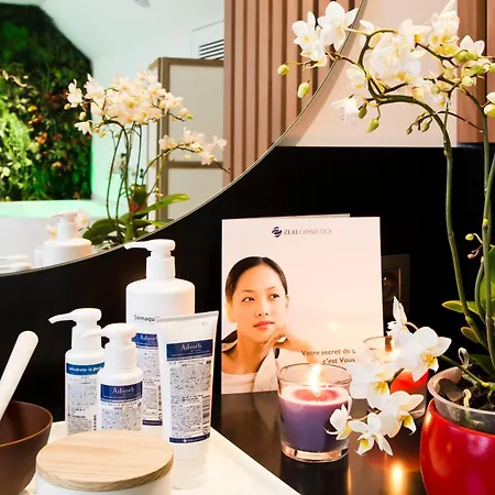 Saint-petersbourg Opera & מלון פריז