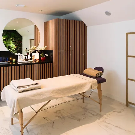 מלון Saint-petersbourg Opera &