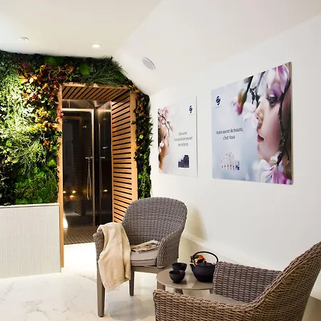 Saint-petersbourg Opera & Hotel 4*