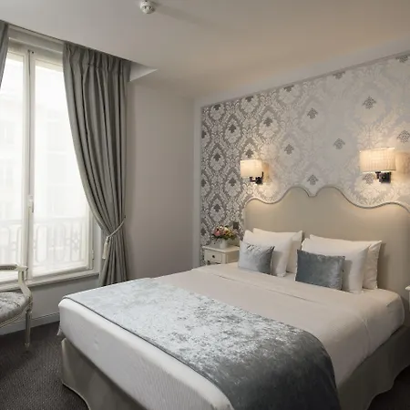 Saint-pétersbourg Opéra&spa Hotel 4*