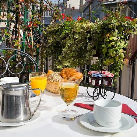 Hotel Saint-pétersbourg Opéra&spa 4*
