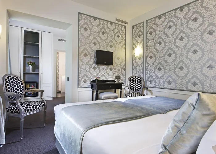 Saint-petersbourg Opera & Hotel Paryż