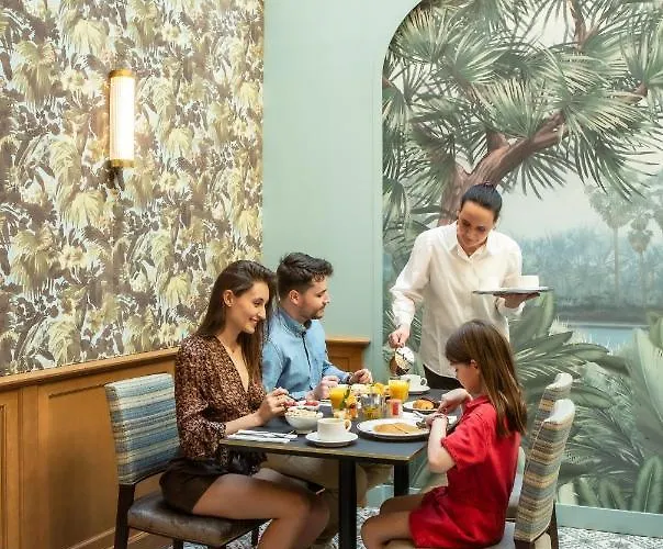 Hotel Saint-petersbourg Opera &