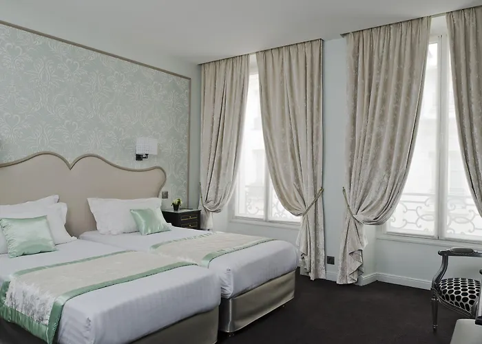 Saint-petersbourg Opera & Hotel Paryż