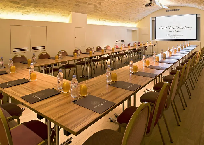 Hotel Saint-petersbourg Opera & 4*