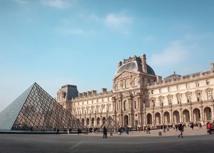 Hotel Saint-petersbourg Opera & 4*