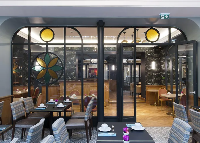 Saint-petersbourg Opera & Hotel Paryż