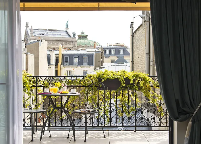 Saint-petersbourg Opera & Hotel 4*