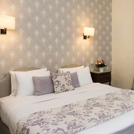 Hotel Saint-pétersbourg Opéra&spa 4*