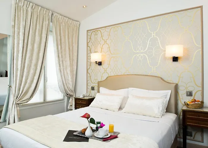 Saint-petersbourg Opera & 4* باريس